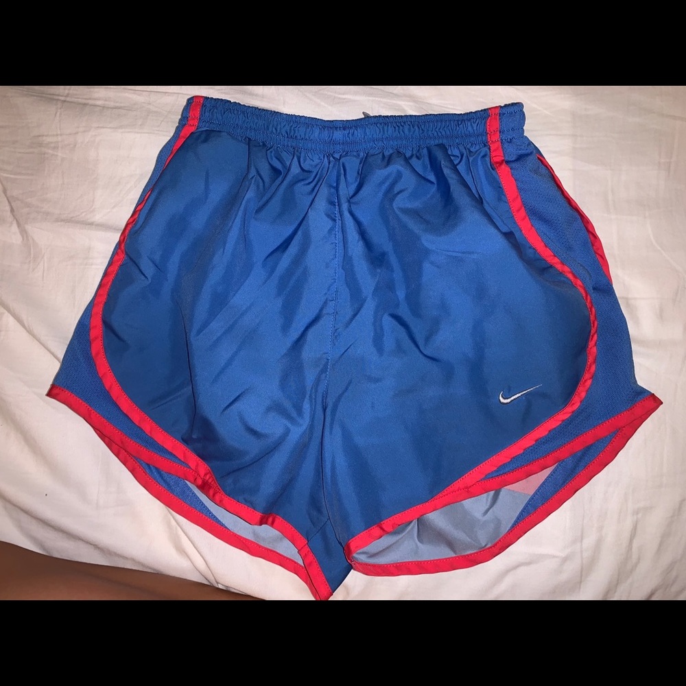 nike womens running shorts